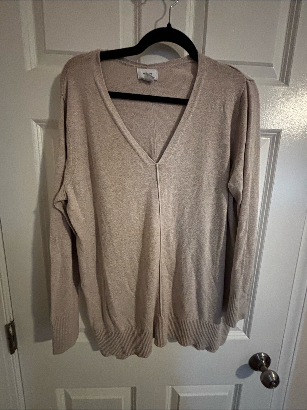 Old Navy Taupe V-Neck Women's Sweater